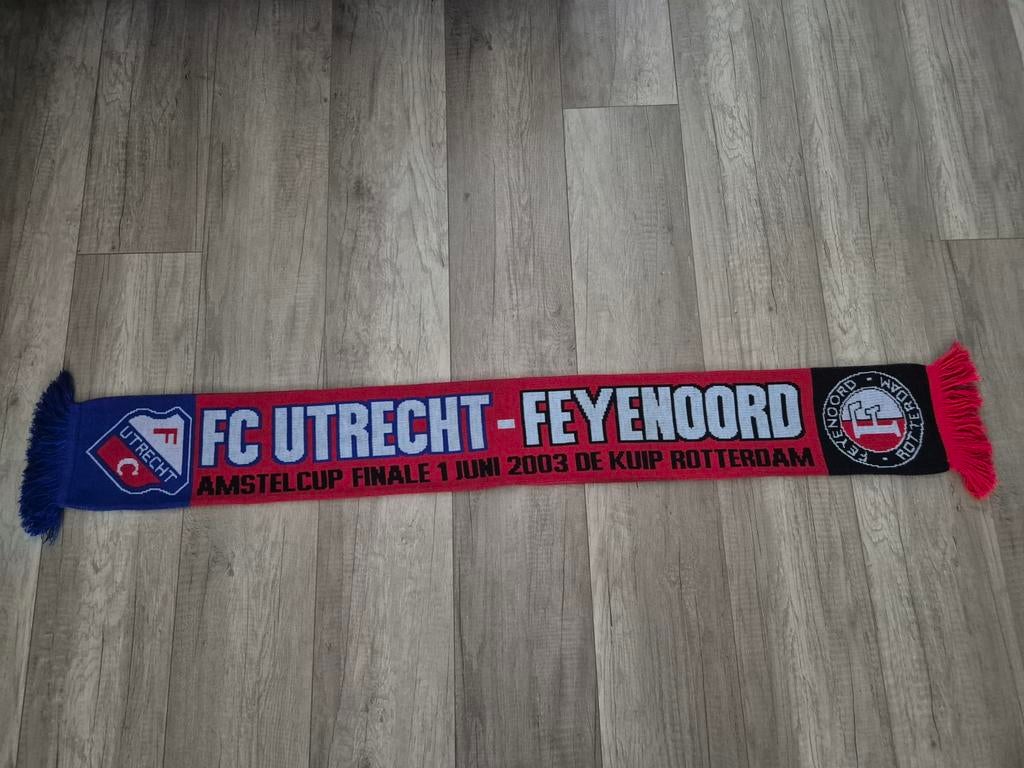 FC Utrecht - Feyenoord Amstel Cup Finale 2003 Sjaal, Ophalen of Verzenden, Zo goed als nieuw