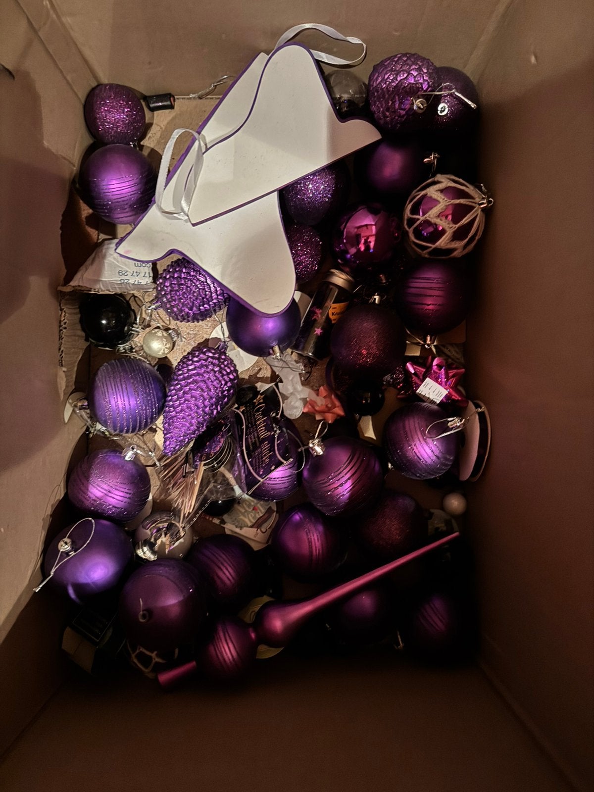 Paarse kerstballen/versiering, Ophalen, Zo goed als nieuw