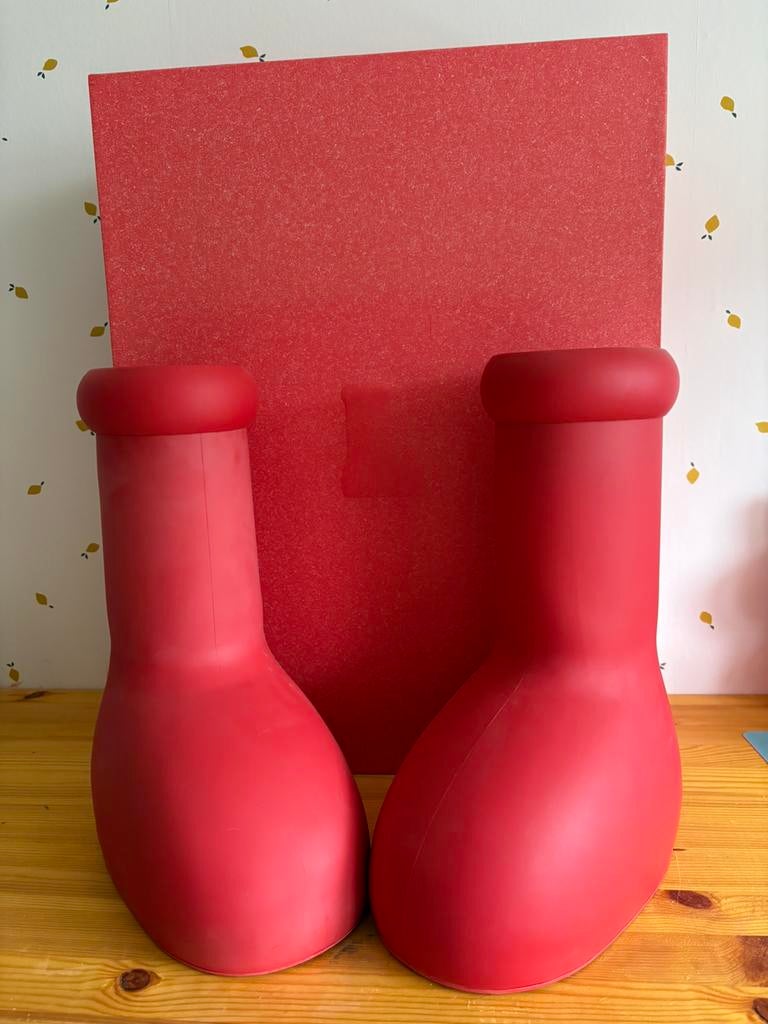 MSCHF Big Red Boot, Ophalen of Verzenden, Nieuw, Overige kleuren, Sneakers of Gympen