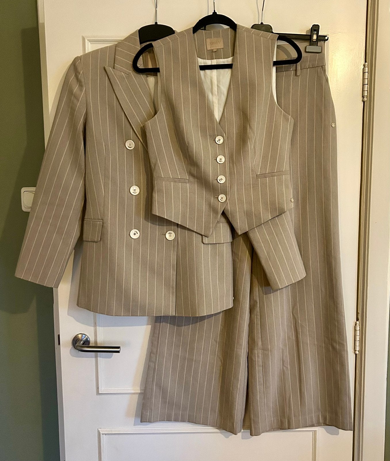 3 delig Warm Grey JoshV, Josh V blazer, pantalon en gilet S, Kostuum of Pak, Verzenden, Beige, Nieuw