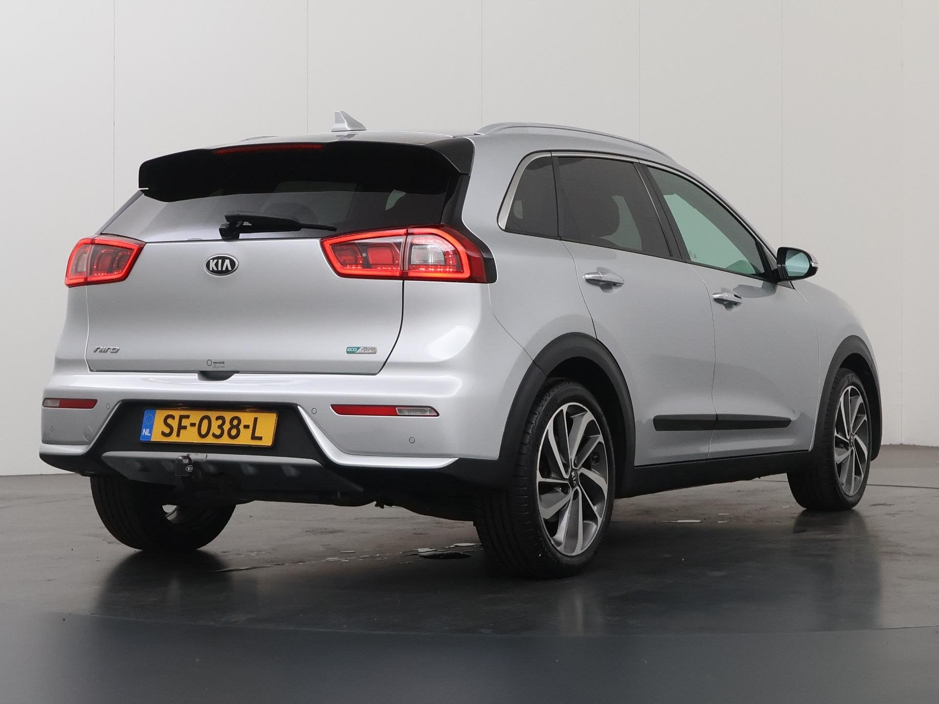 Kia Niro 1.6 GDi Hybrid Edition | Trekhaak | Panoramadak | S, Auto's, Gebruikt, Euro 6, 2 kWh, Leder en Stof