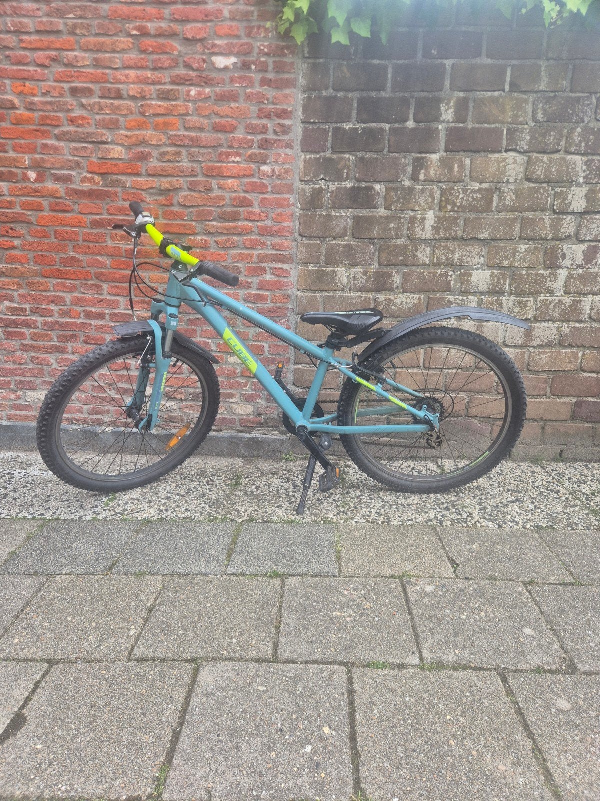 Cube Acid Race 240, Ophalen, Gebruikt, Aluminium, 24 inch of meer