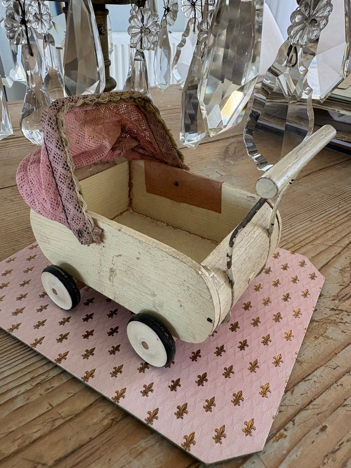 Prachtig oud kinderwagentje, Verzamelen, Poppenhuizen en Toebehoren, Ophalen of Verzenden, Zo goed als nieuw, Poppenhuis