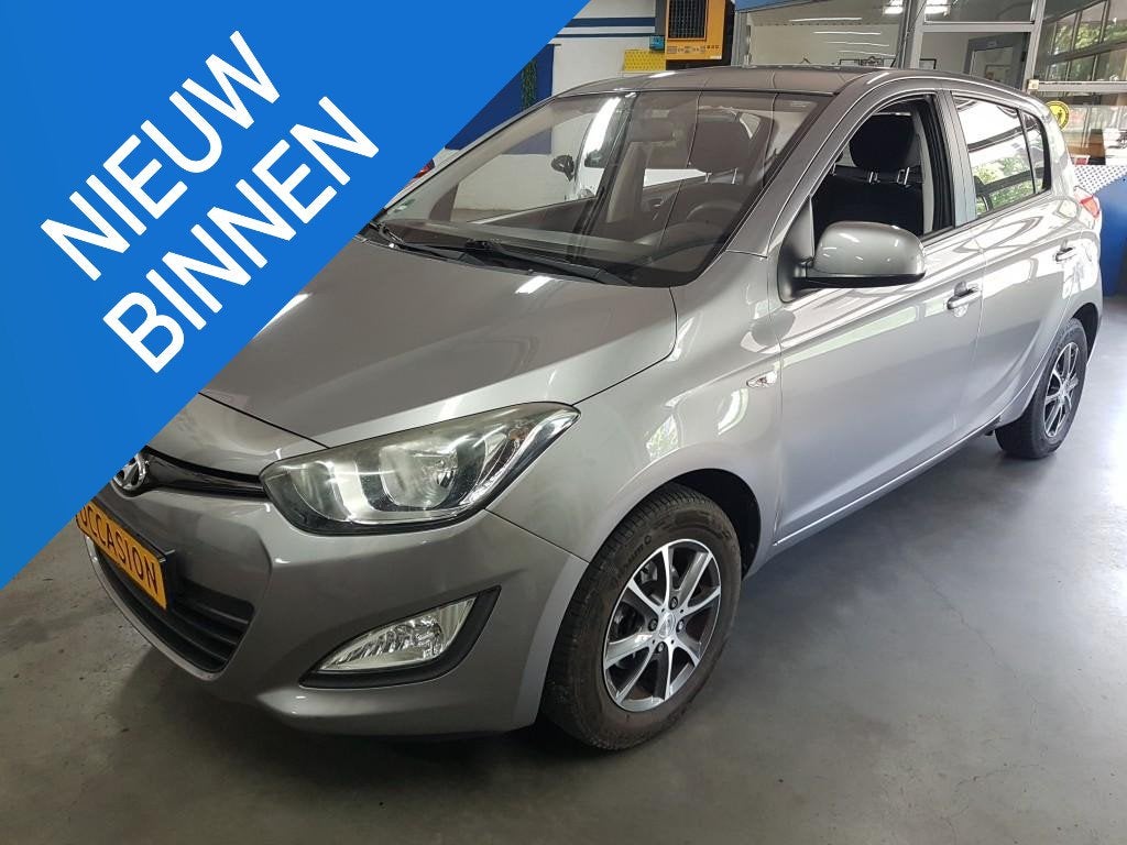 Hyundai i20 1200i 16V 5 DEURS AIRCO LM Velgen MODEL 2013, Auto's, Euro 5, Stof, Gebruikt, 4 cilinders