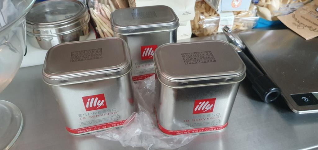 3 blikken Illy espresso padkoffie - 18 pads per blik, Ophalen of Verzenden, Nieuw