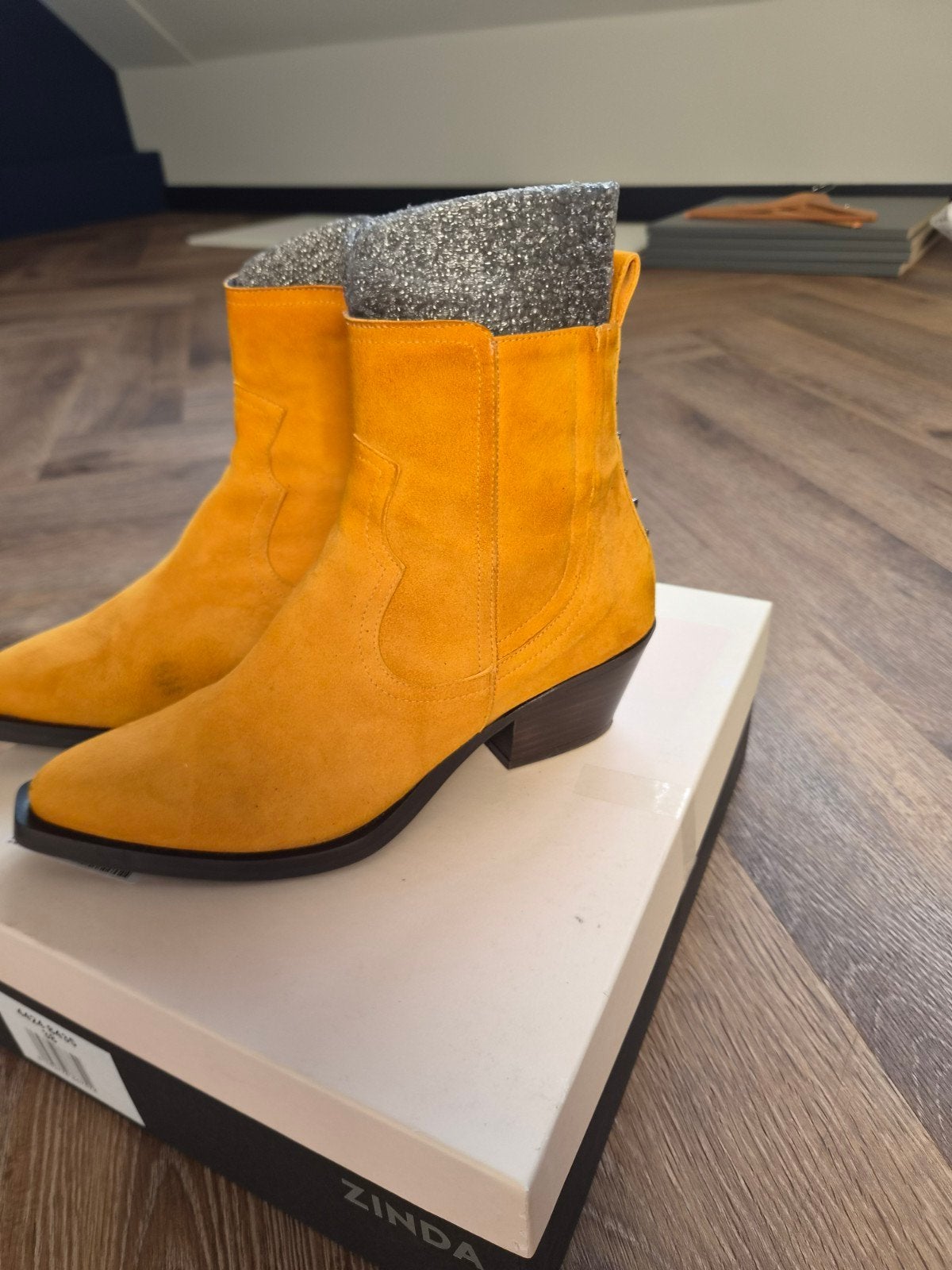 stoere okergele laarsjes maat 38, Kleding | Dames, Ophalen, Geel, Lage of Enkellaarzen, Zo goed als nieuw