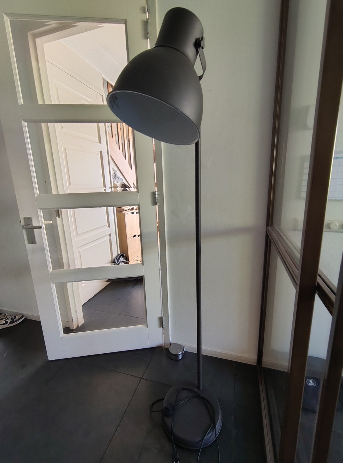 IKEA Lersta Vloerlamp - Zwart, verstelbaar, Huis en Inrichting, Lampen | Vloerlampen, Ophalen, Gebruikt, Modern, Industrieel, E27 (groot)