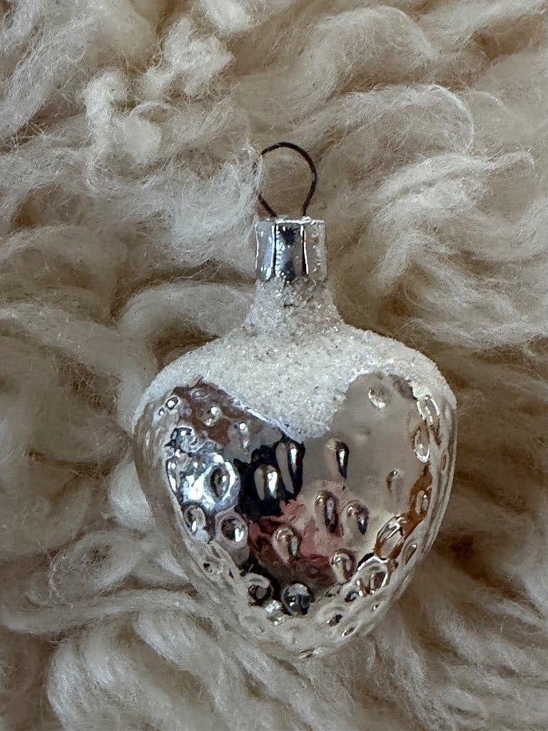 Vintage glazen aardbei kerstbal – zilver  – jaren 50/60, Ophalen of Verzenden, Gebruikt