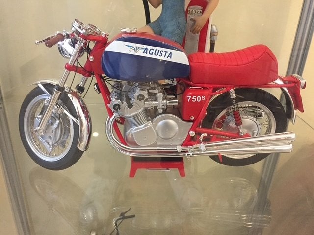 1:6 MV Augusta 750 S Vintage Motor Brands in doos, Ophalen of Verzenden, Zo goed als nieuw, 1:5 t/m 1:8, Motor