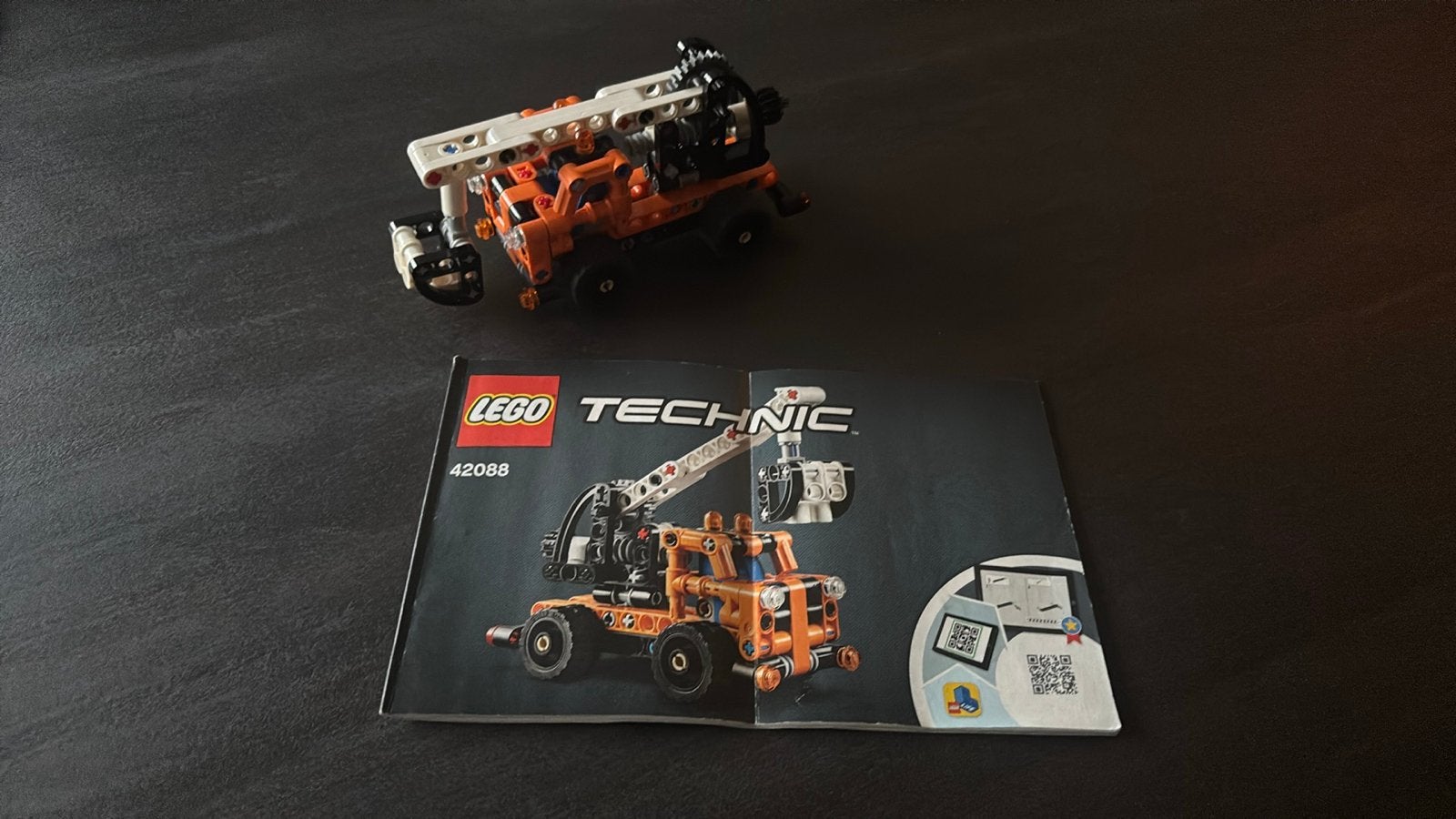 Lego Technic 42088 Hoogwerker, Gebruikt, Lego, Ophalen of Verzenden, Complete set