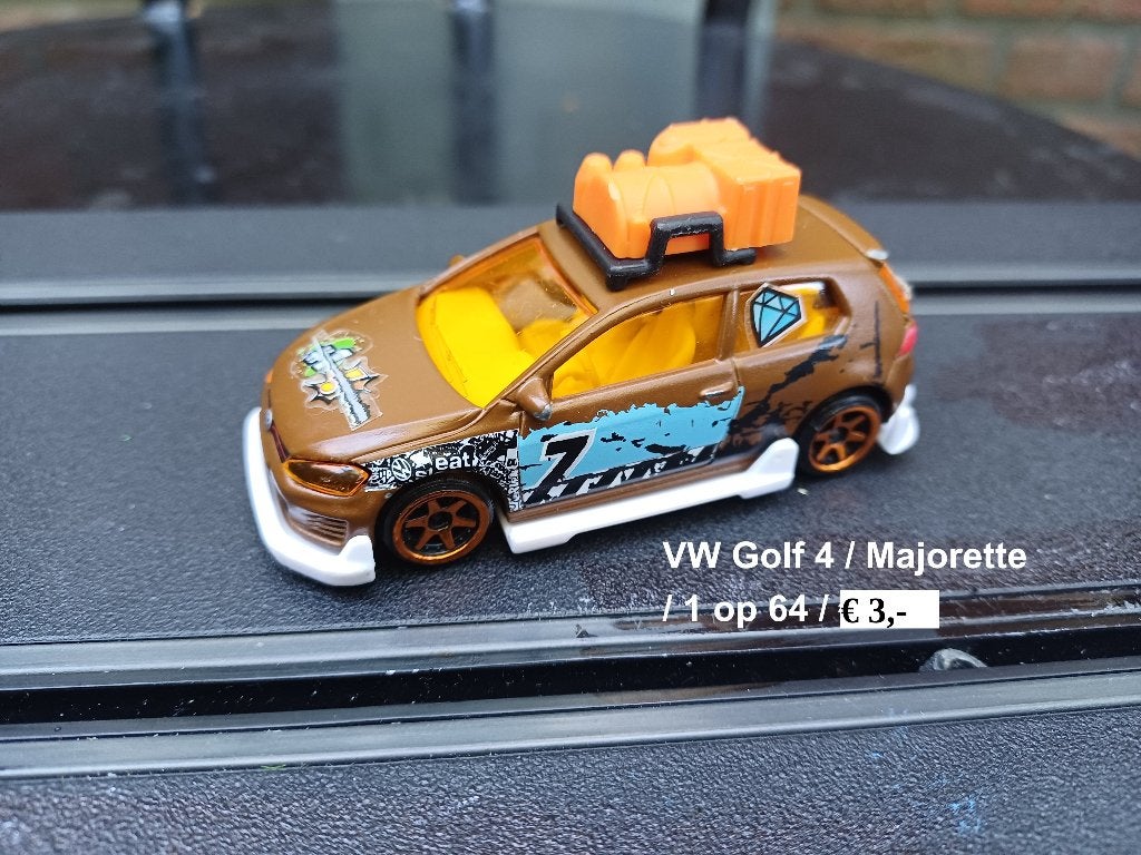 div modelautos te koop, Ophalen of Verzenden, Zo goed als nieuw, Auto