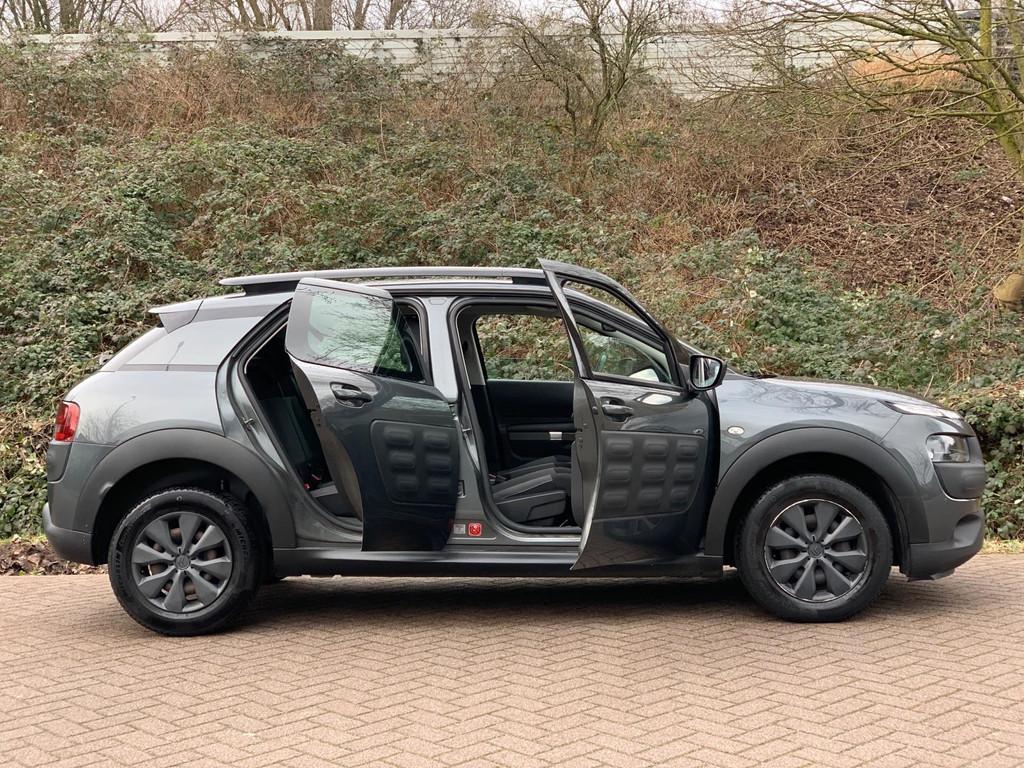 Citroen C4 Cactus 1.6 BlueHDi Feel EURO6 LUXE UITV. 2015 !, Voorwielaandrijving, Gebruikt, Euro 6, 96 €/maand
