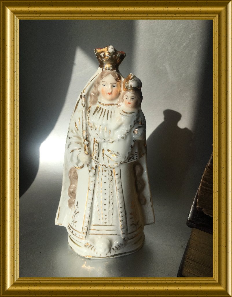 Antiek porseleinen Maria met kind beeldje: Scherpenheuvel, Ophalen of Verzenden