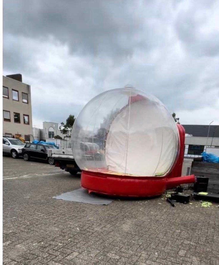 Opblaasbare sneeuwbol incl blower, Ophalen, Gebruikt
