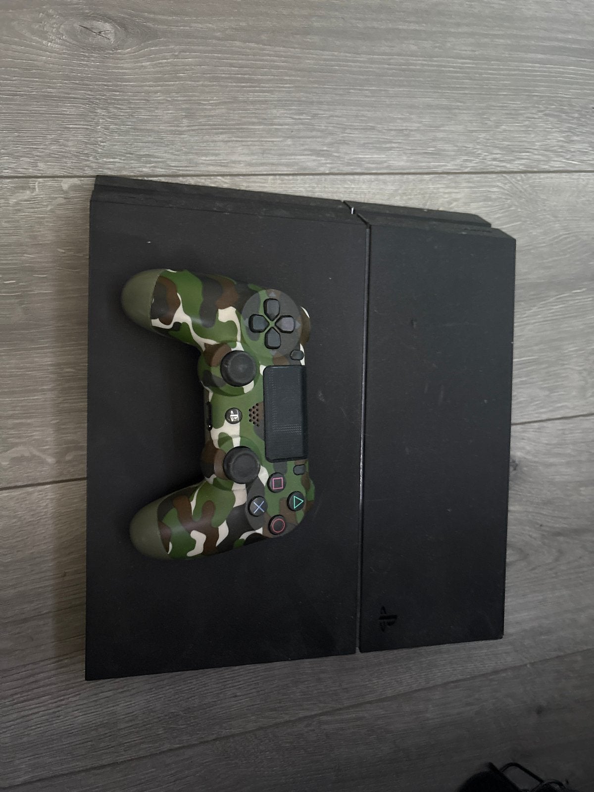 PlayStation 4 met camouflage controller, Spelcomputers en Games, Spelcomputers | Sony PlayStation 4, Gebruikt, Original, Met 1 controller