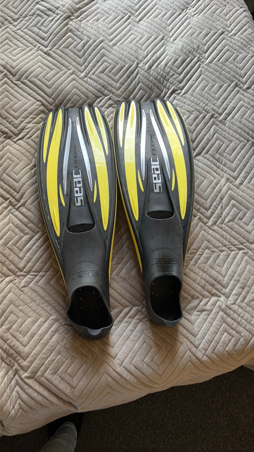 Flippers maat 40/41, Watersport en Boten, Ophalen, Zo goed als nieuw, Snorkelvinnen