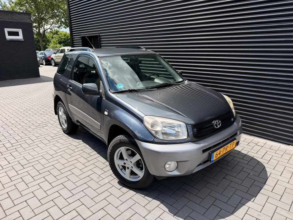 Toyota RAV4 1.8-16V VVT-i Luna| 2004| AIRCO| LM| NETTE AUTO|, Gebruikt, 4 cilinders, 1095 kg, 4 stoelen