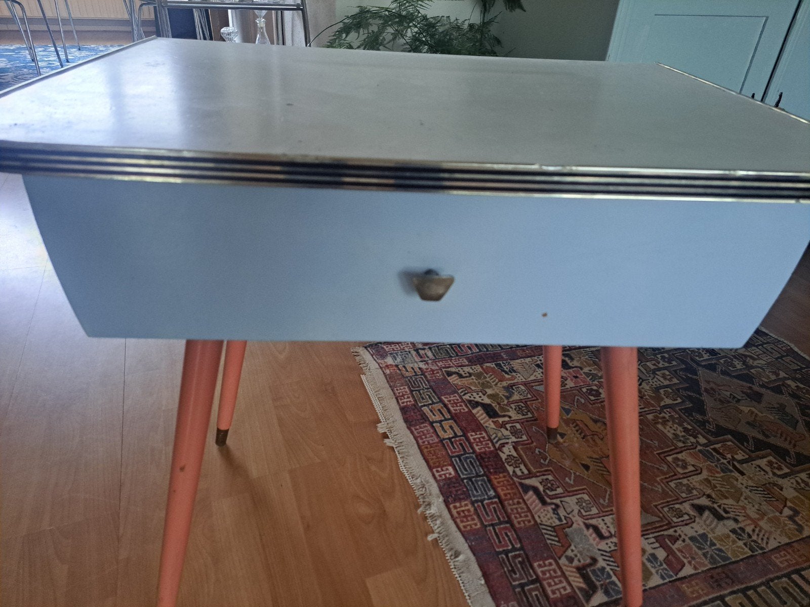 Vintage klepkast, Ophalen