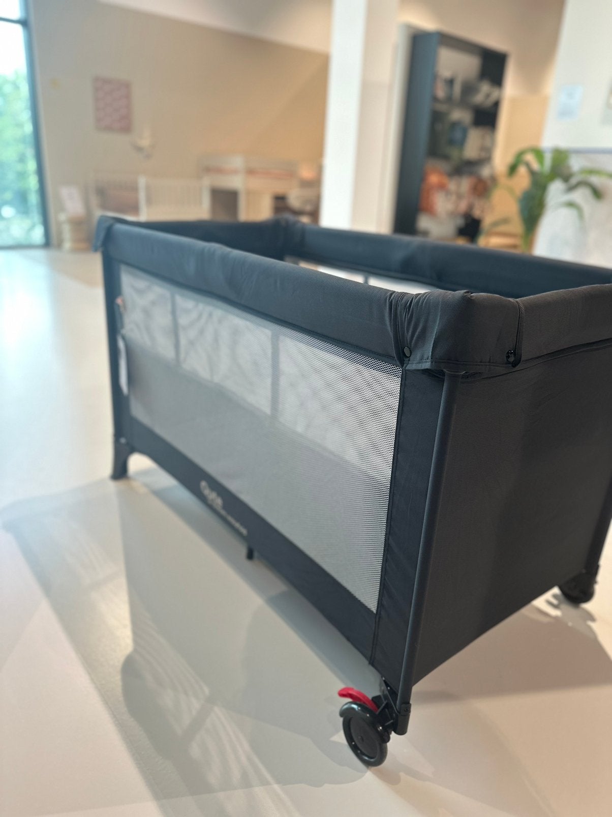 Qute Q-Dream Campingbed Easyfold - Ebony, Kinderen en Baby's, Ophalen, Zo goed als nieuw, Reisbedje
