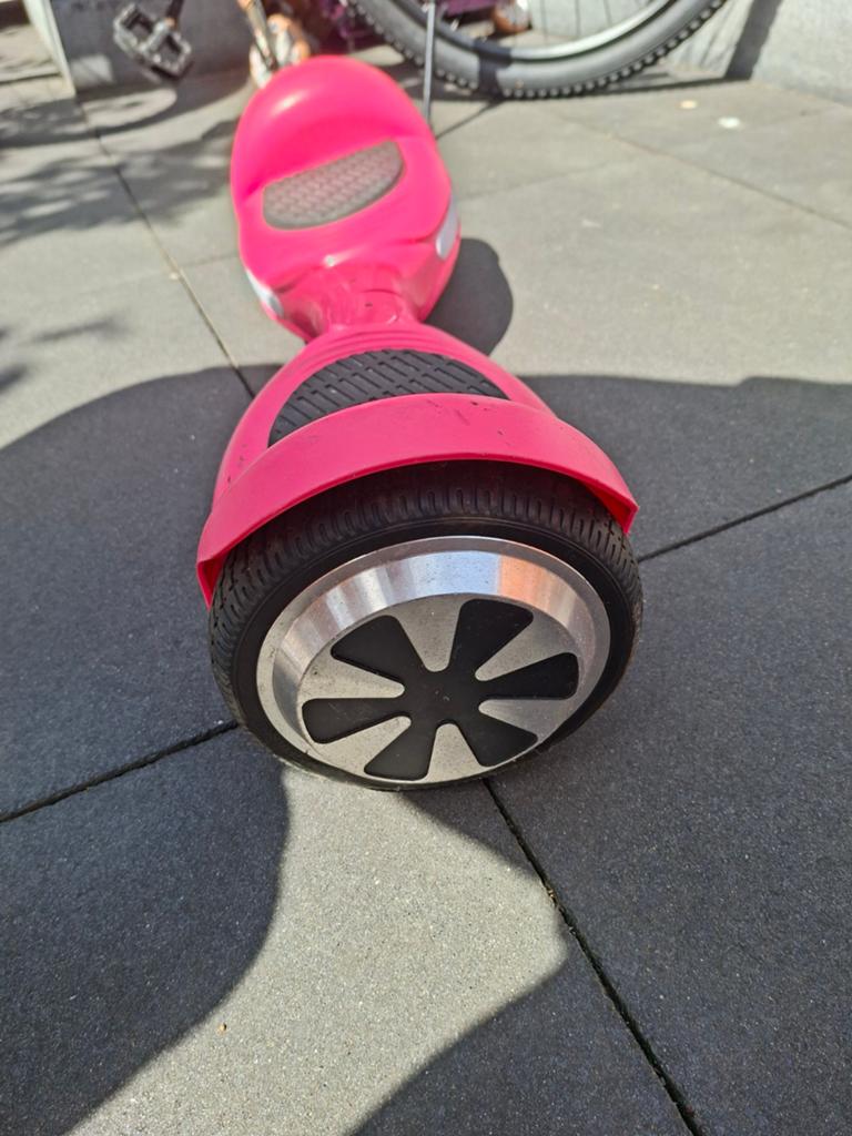 Roze Hoverboard - Zo goed als nieuw, Ophalen of Verzenden, Zo goed als nieuw, Elektrische step (E-scooter)