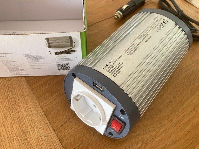 Omvormer van 12Volt naar 220Volt Nedis, Ophalen of Verzenden, Nieuw