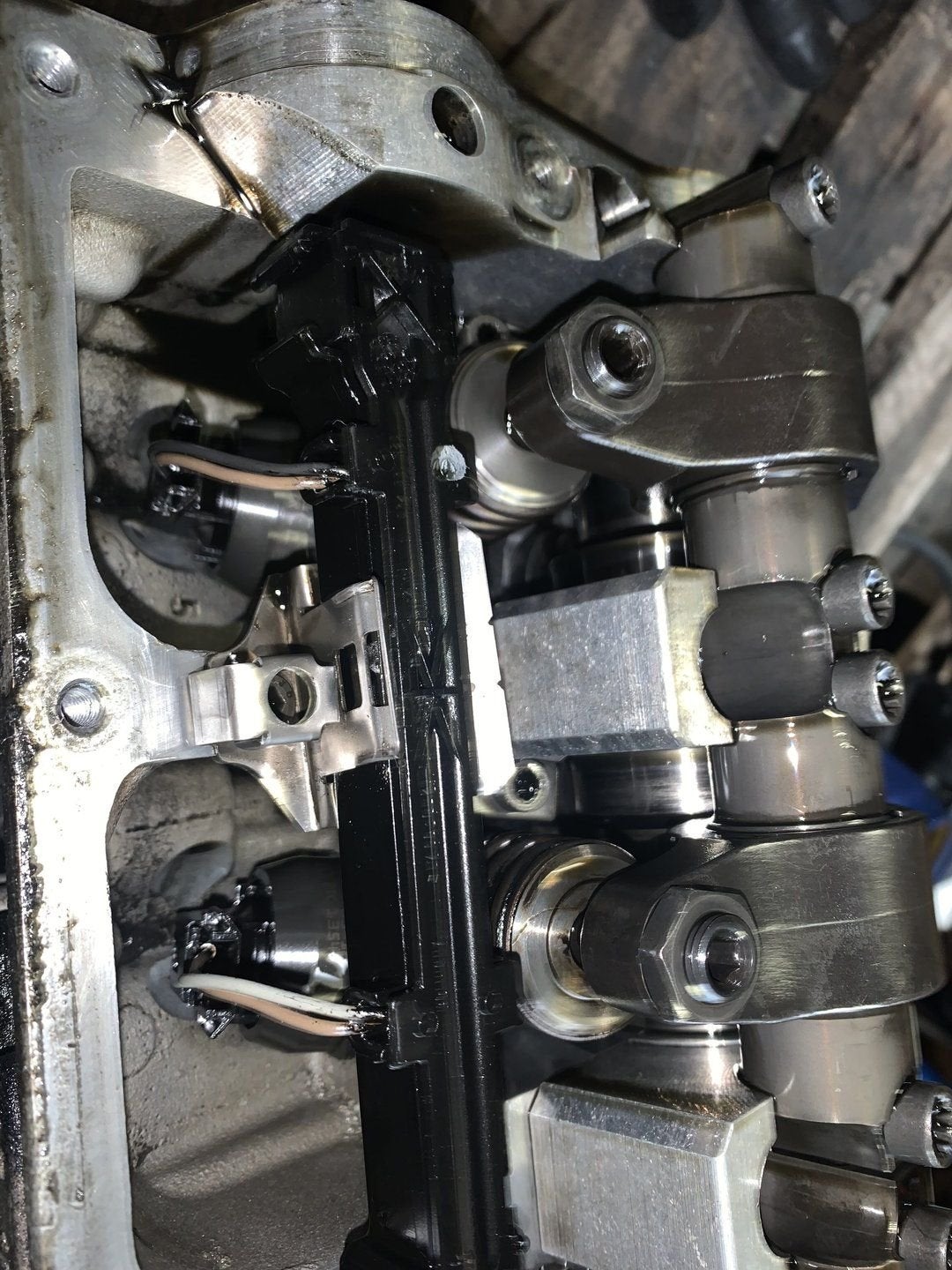 Foto 3 van Volkswagen T5 AXD AXE cilinderkop