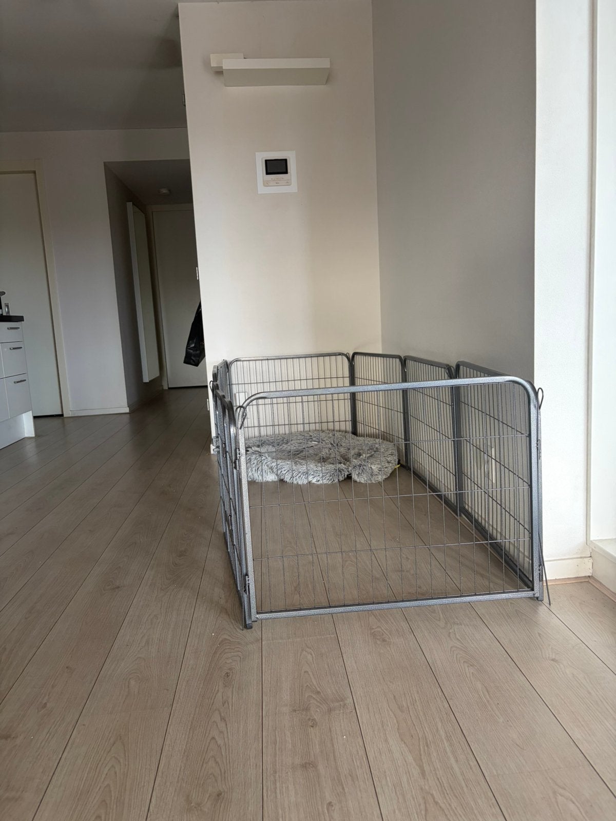 Stalen honden bench, Dieren en Toebehoren, Ophalen of Verzenden, Zo goed als nieuw, 75 tot 110 cm, Minder dan 65 cm