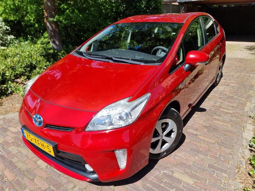Toyota Prius 1.8 Comfort CHECK HYBRID SYSTEM, Auto's, Toyota, Euro 5, Gebruikt, 1340 kg, 4 cilinders
