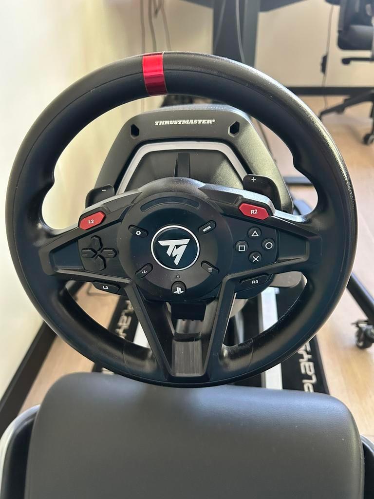 Thrustmaster stuur (T128) en pedalen, Spelcomputers en Games, Spelcomputers | Sony PlayStation Consoles | Accessoires, Ophalen