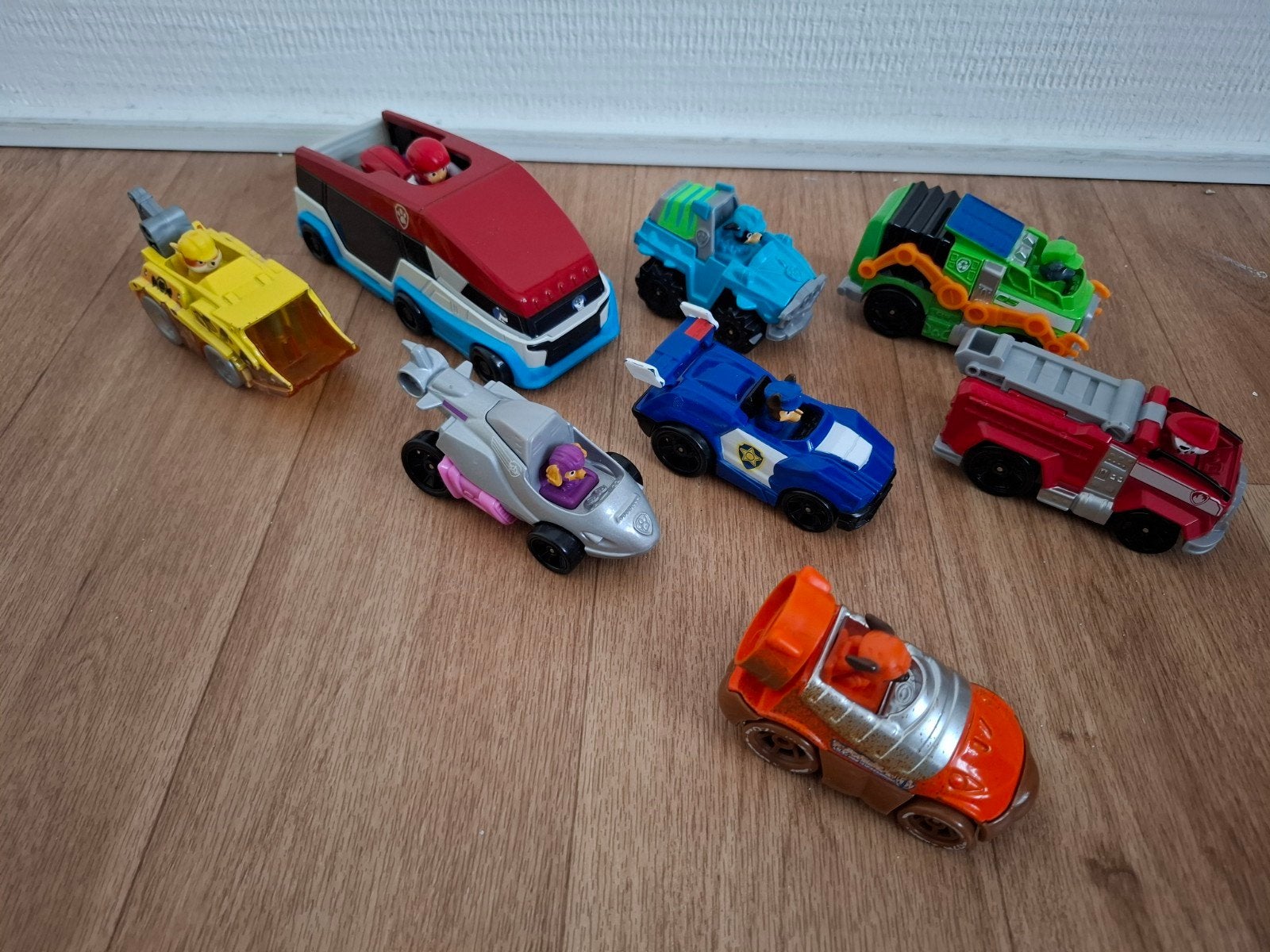 Paw patrol metalen voertuigen, metal cars, Kinderen en Baby's, Speelgoed | Speelgoedvoertuigen, Ophalen, Zo goed als nieuw