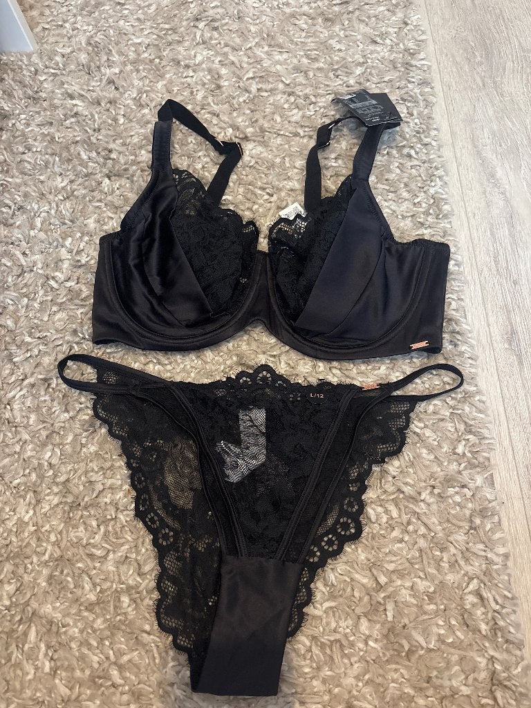 Lingerie set, Hunkemöller, Verzenden, Zwart, Setje