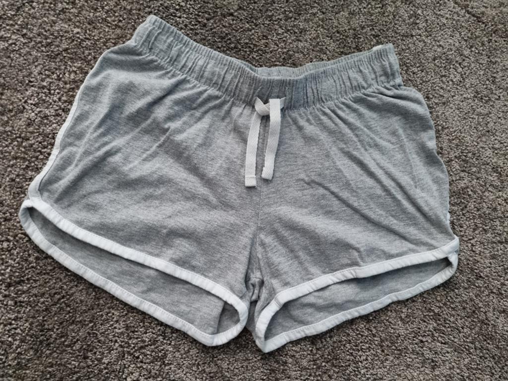 Korte broek meisjes / dames -- maat XS / 34 -- Primark, Kort, Primark, Ophalen of Verzenden, Maat 34 (XS) of kleiner