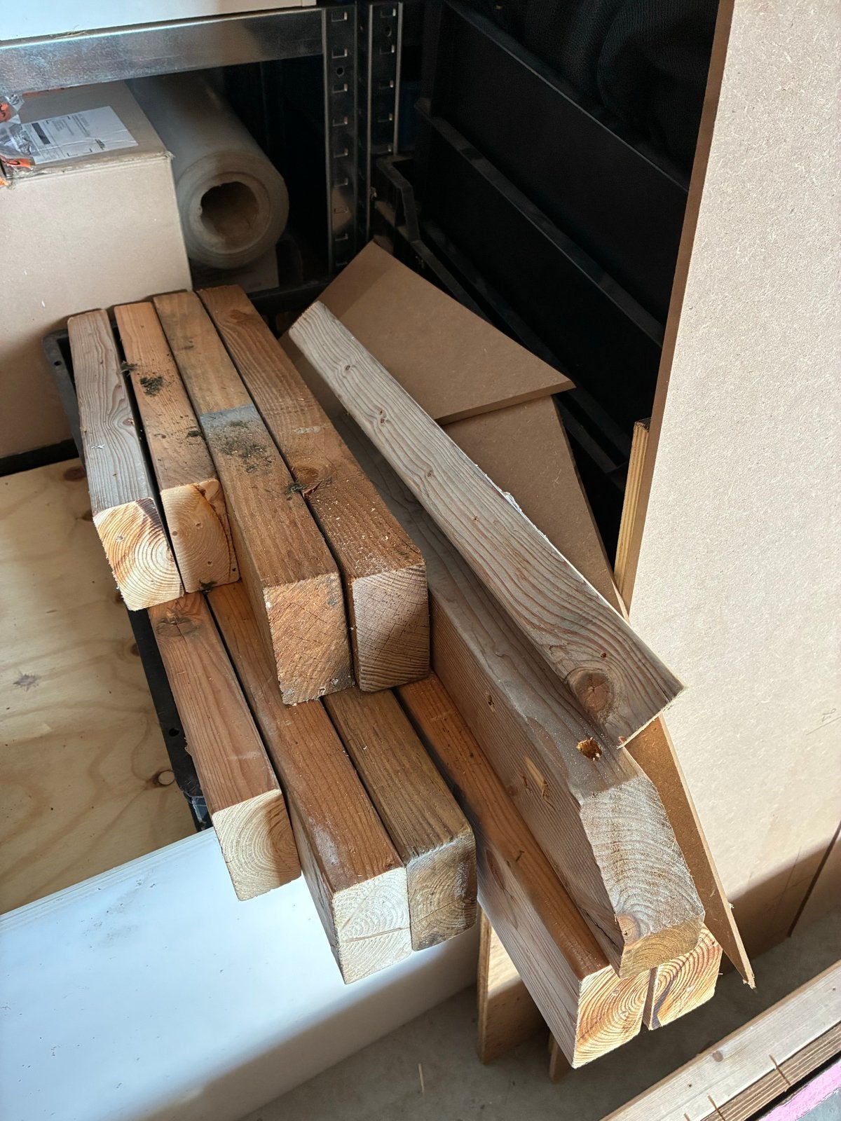 Restpartijen: korte stukken balk of plank gratis ophalen, Ophalen, Gebruikt, 50 mm of meer, Balk