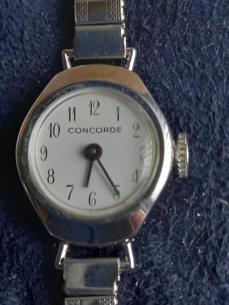 Vintage Concorde Dameshorloge - Mechanisch met Rekbare Band, Verzenden