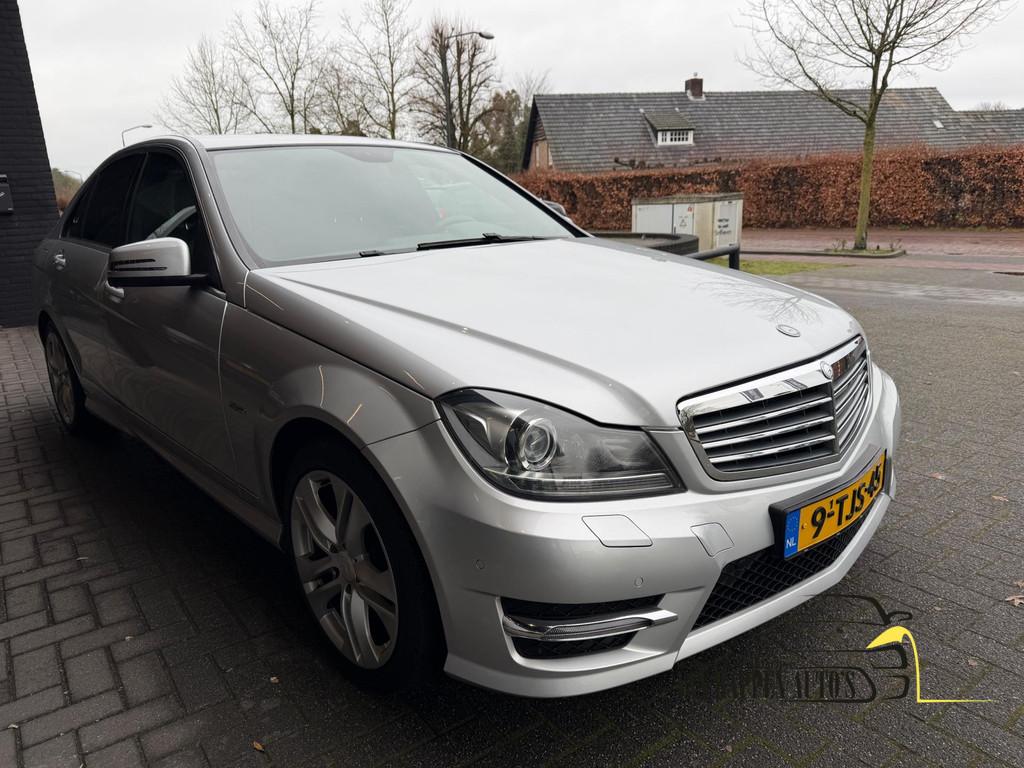 Mercedes-Benz C-klasse 180 Ambition Avantgarde / Automaat /, Achterwielaandrijving, Lichtsensor, Sedan, 16 km/l