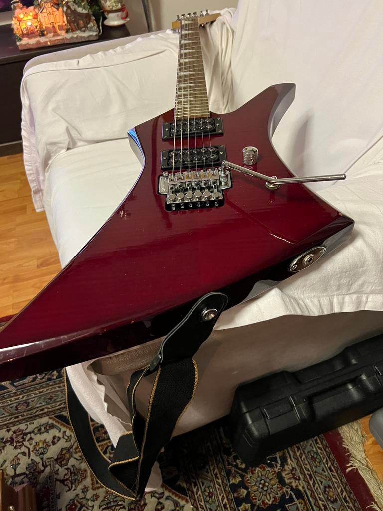 Gitaar Jackson model (1998) red made Japan with, Ophalen of Verzenden, Zo goed als nieuw, Solid body, Overige merken