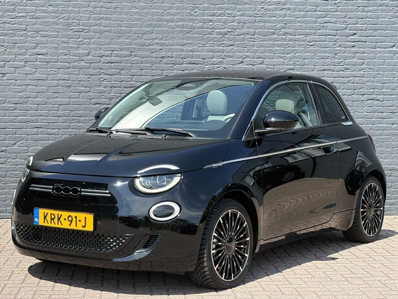 Fiat 500 La Prima 42 kWh | 321 Km WLTP| Adaptieve Cruise Con, Automaat, Gebruikt, 118 pk, 4 stoelen