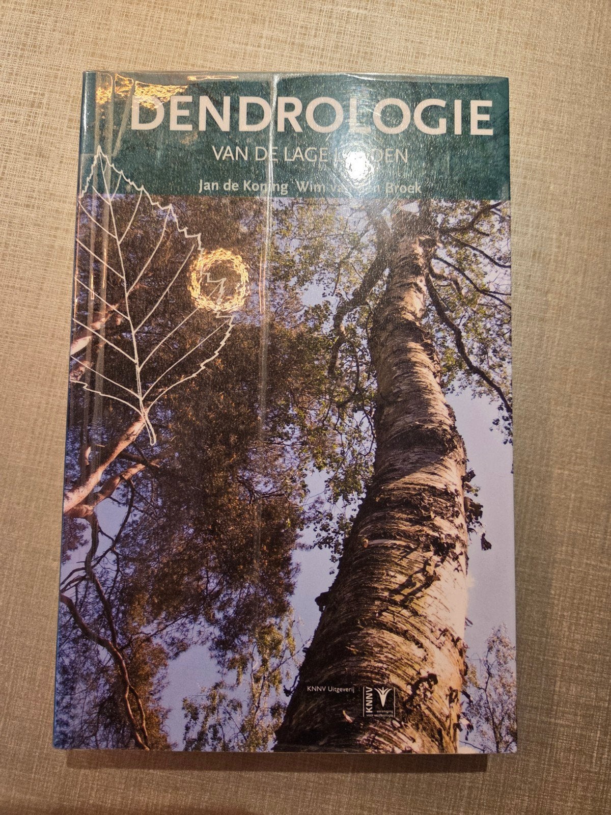 Dendrologie van de Lage Landen, Ophalen of Verzenden, Zo goed als nieuw, Jan de Koning, Wim van den Broek, Natuurwetenschap