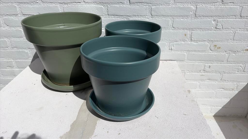 Bloempot groen of blauw design, Overige materialen, Overige typen, Ophalen of Verzenden, Zo goed als nieuw