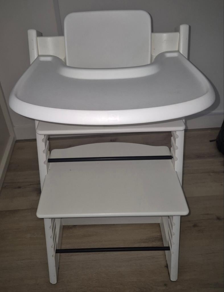 2 witte Stokke Tripp Trapp kinderstoelen, Kinderen en Baby's, Kinderstoelen, Ophalen, Gebruikt, Meegroeistoel