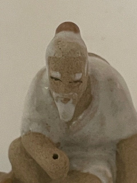 Klein beeldje porselein / keramiek. Mudman China., Ophalen, Gebruikt, Mens