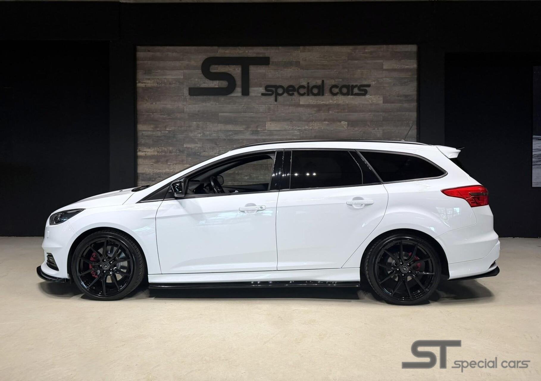 Ford Focus Wagon 2.0 ST2|Maxton|19 inch|Carplay, Auto's, 15 km/l, Gebruikt, 4 cilinders, Met garantie (alle)