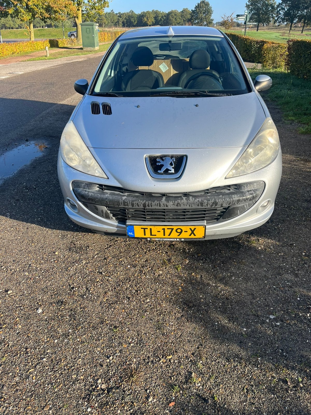 Peugeot 2009 Grijs, 31 €/maand, 913 kg, 760 kg, Particulier