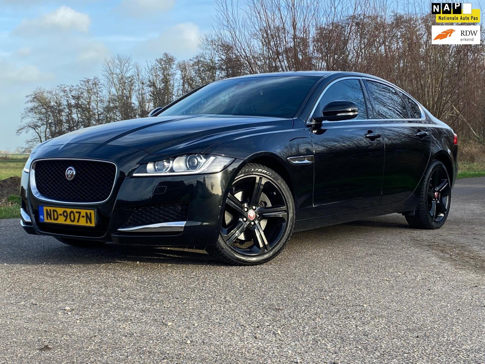 Jaguar XF 2.0 Portfolio Leder-Int NAVI CAMERA 241PK Org-NL C, Auto's, Automatische klimaatregeling, Achterwielaandrijving, Gebruikt
