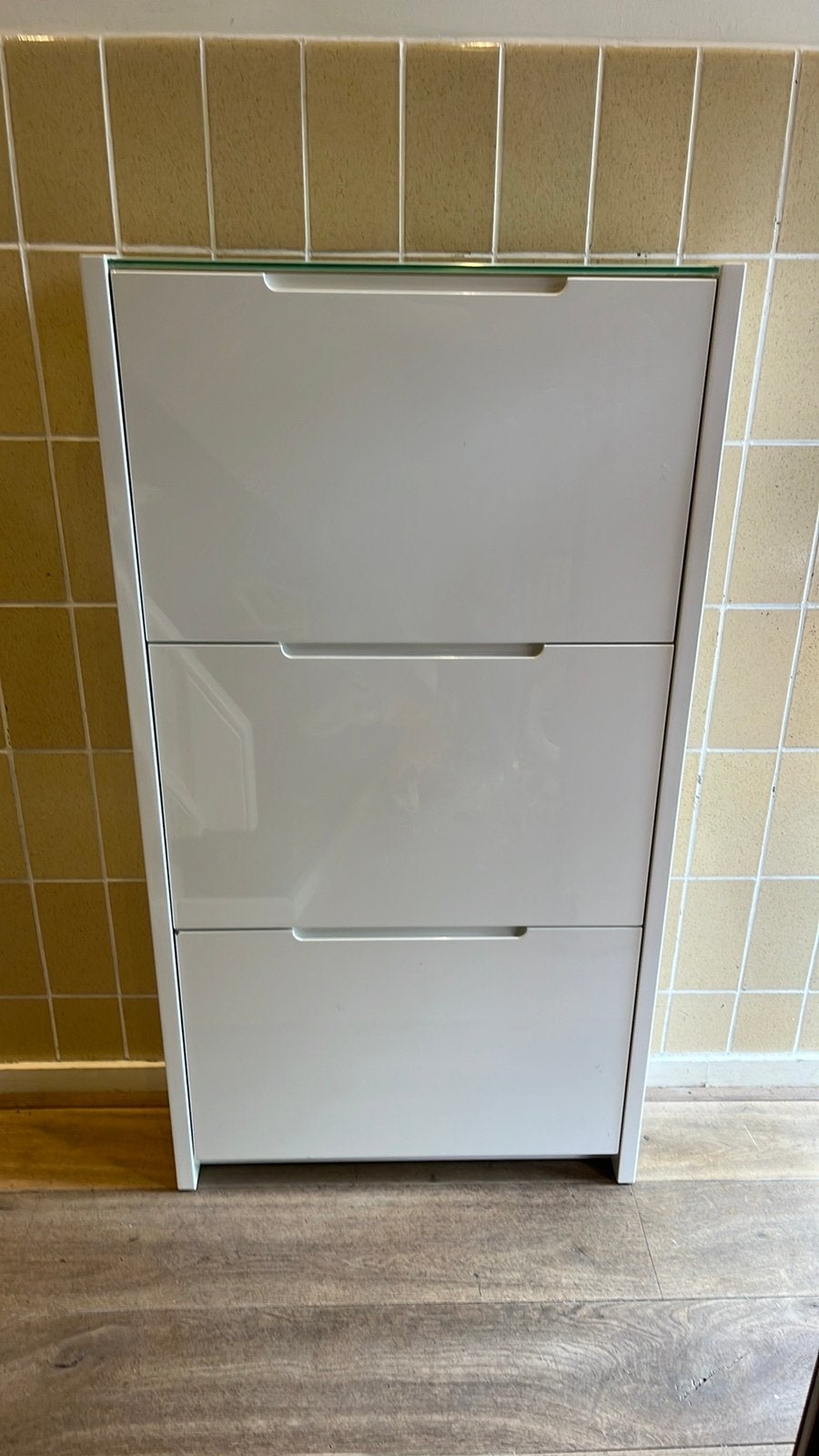 Wit glanzende schoenenkast Vestbjerg Cameron 122x66x17cm, Ophalen, Gebruikt