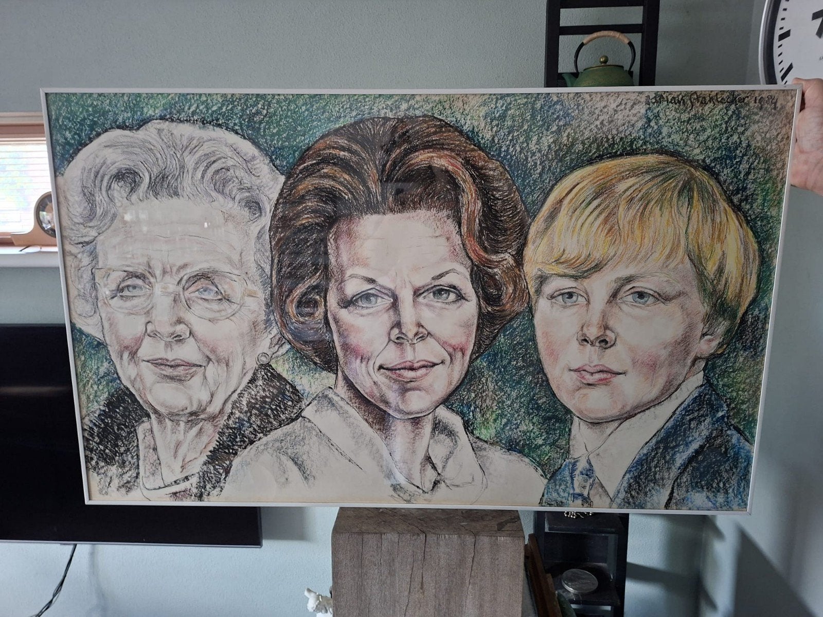 Portret van drie generaties koninginnen, Antiek en Kunst, Ophalen