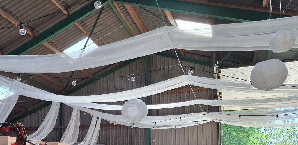 Plafonddoeken wit (bruiloft), Hobby en Vrije tijd, Ophalen, Nieuw, Versiering, Geboorte of Huwelijk