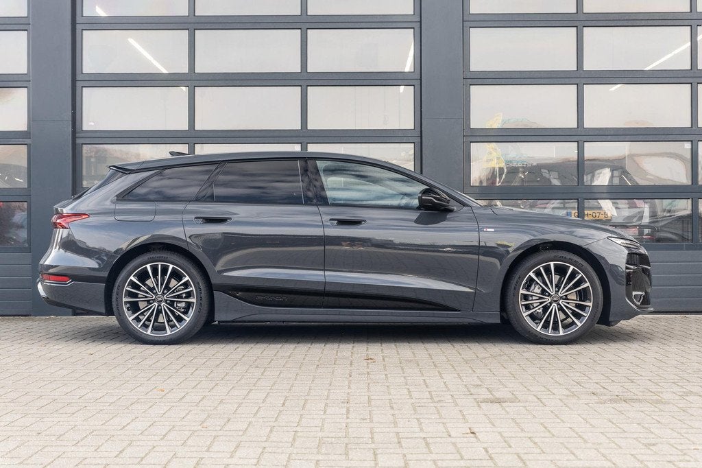 Audi A6 Avant e-tron Performance 367pk Advanced Edition 100, Auto's, Audi, Automaat, 12 maanden, Achterwielaandrijving, Zilver of Grijs