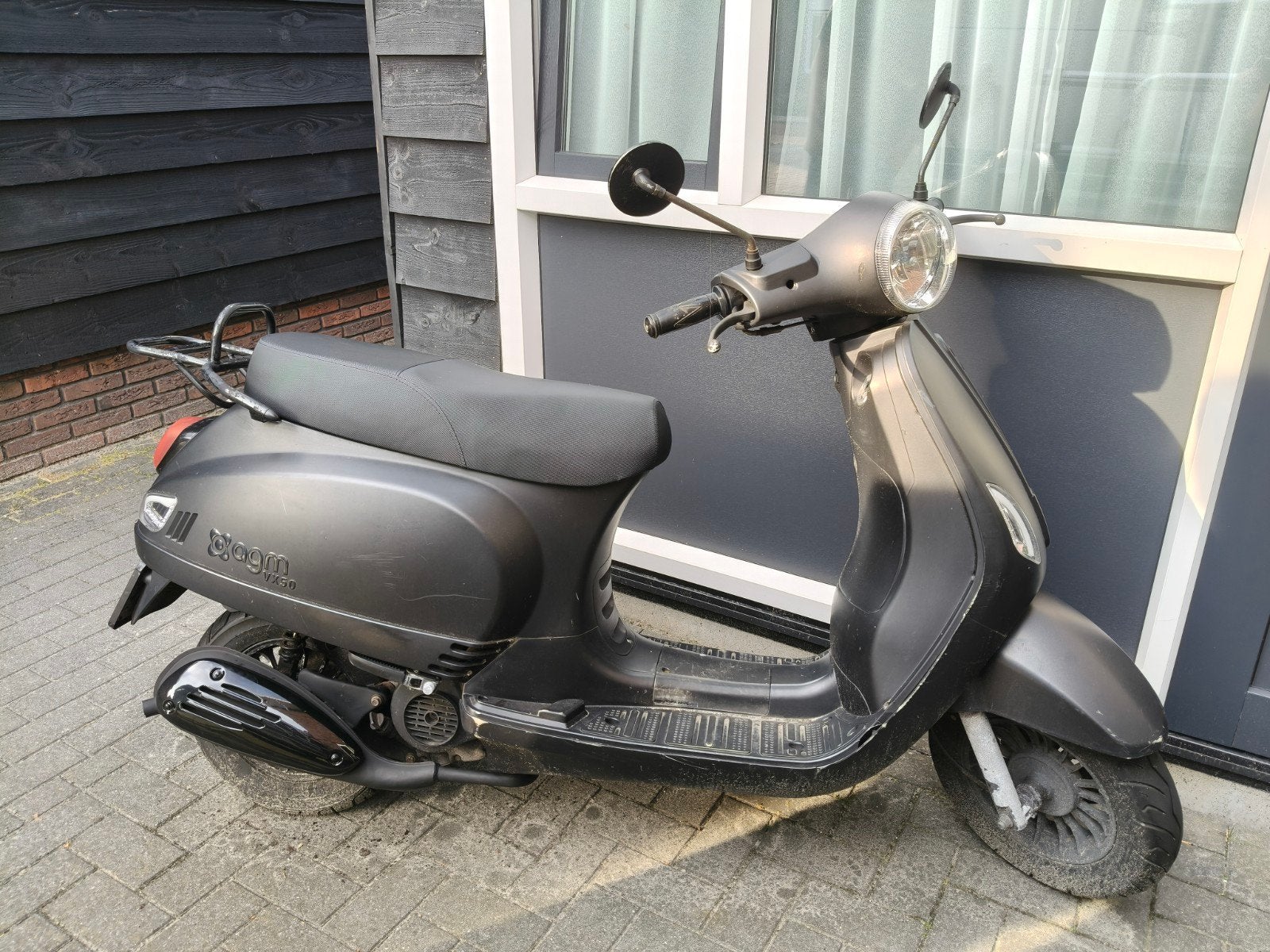 AGM scooter, Fietsen en Brommers, Scooters | Overige merken, Gebruikt, Maximaal 45 km/u, Benzine, Ophalen
