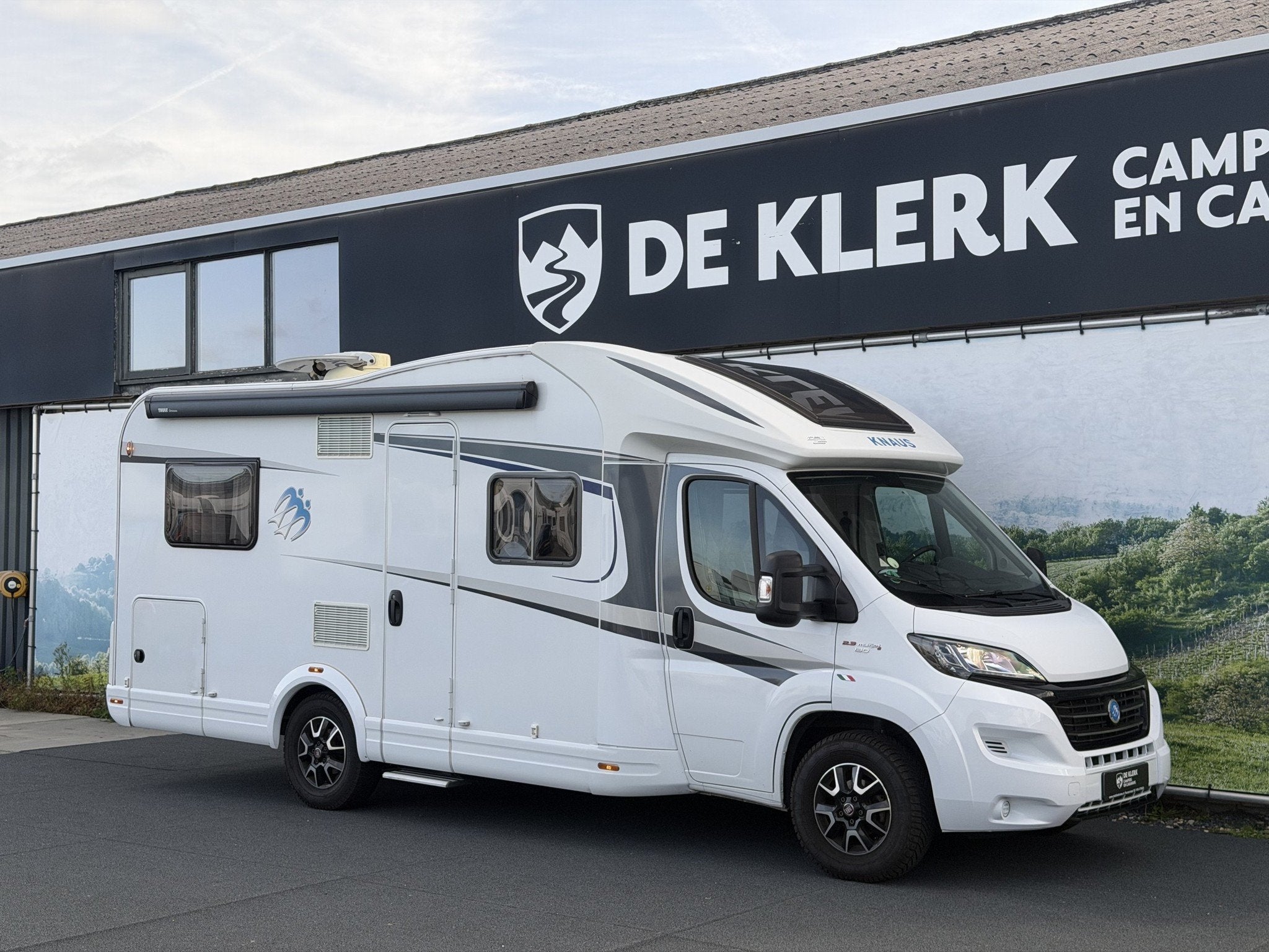 Knaus SKY WAVE 650 MF / gratis stalling (bj 2017), Automaat, Dakluik, 6 tot 7 meter, Bedrijf